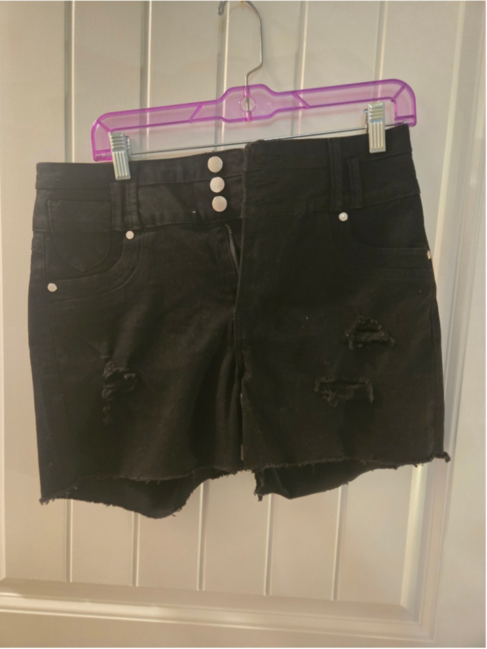 Women's T&Y Fashion Black Distressed Jean Shorts Size 11